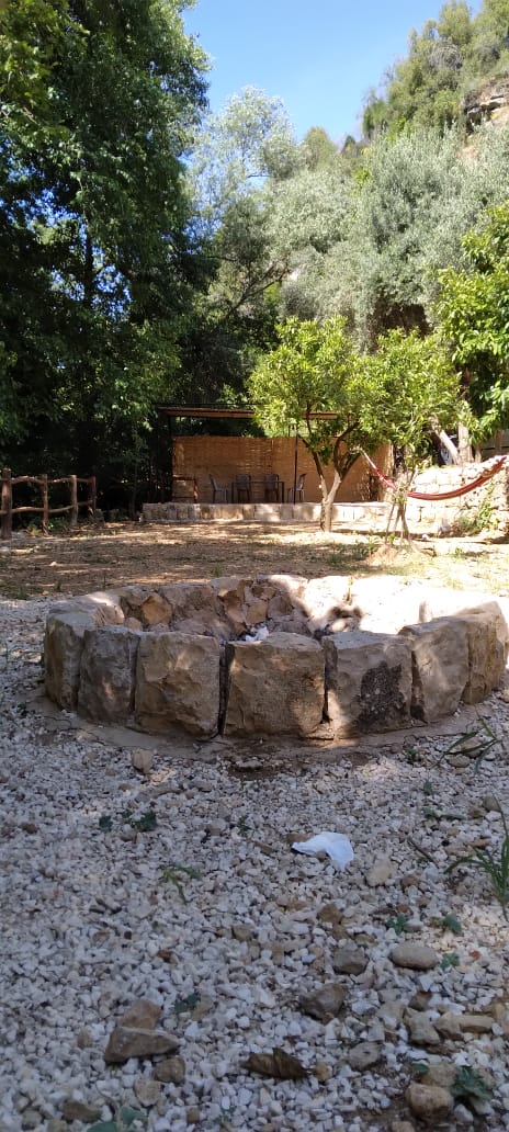 Stone Guesthouse with River Access – Jdeideh, El Chouf