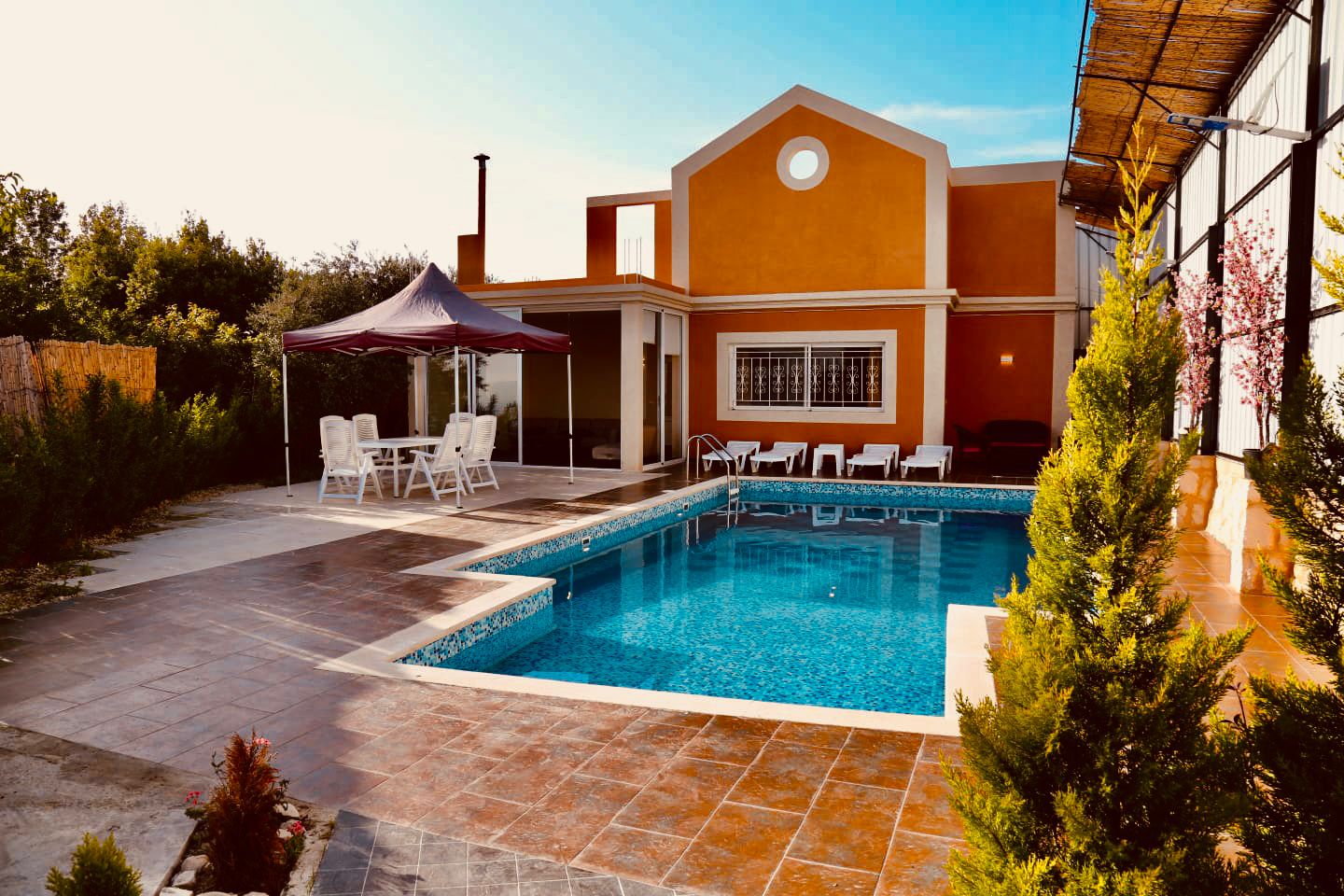 Chalets with Private Pools – Ain Qana, Nabatieh