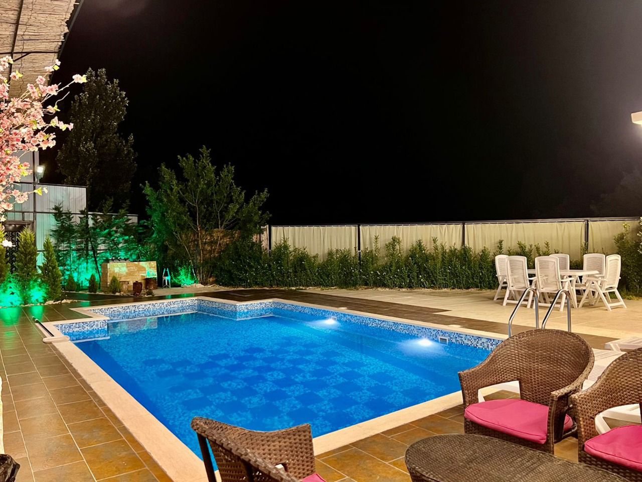 Chalets with Private Pools – Ain Qana, Nabatieh