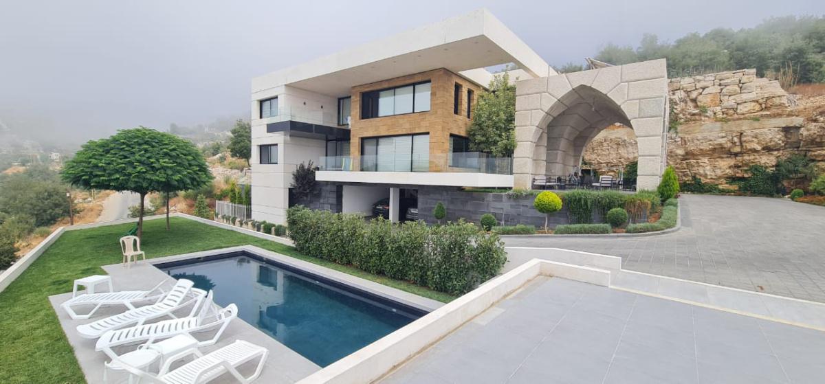 Luxurious Modern Villa – Bcheale