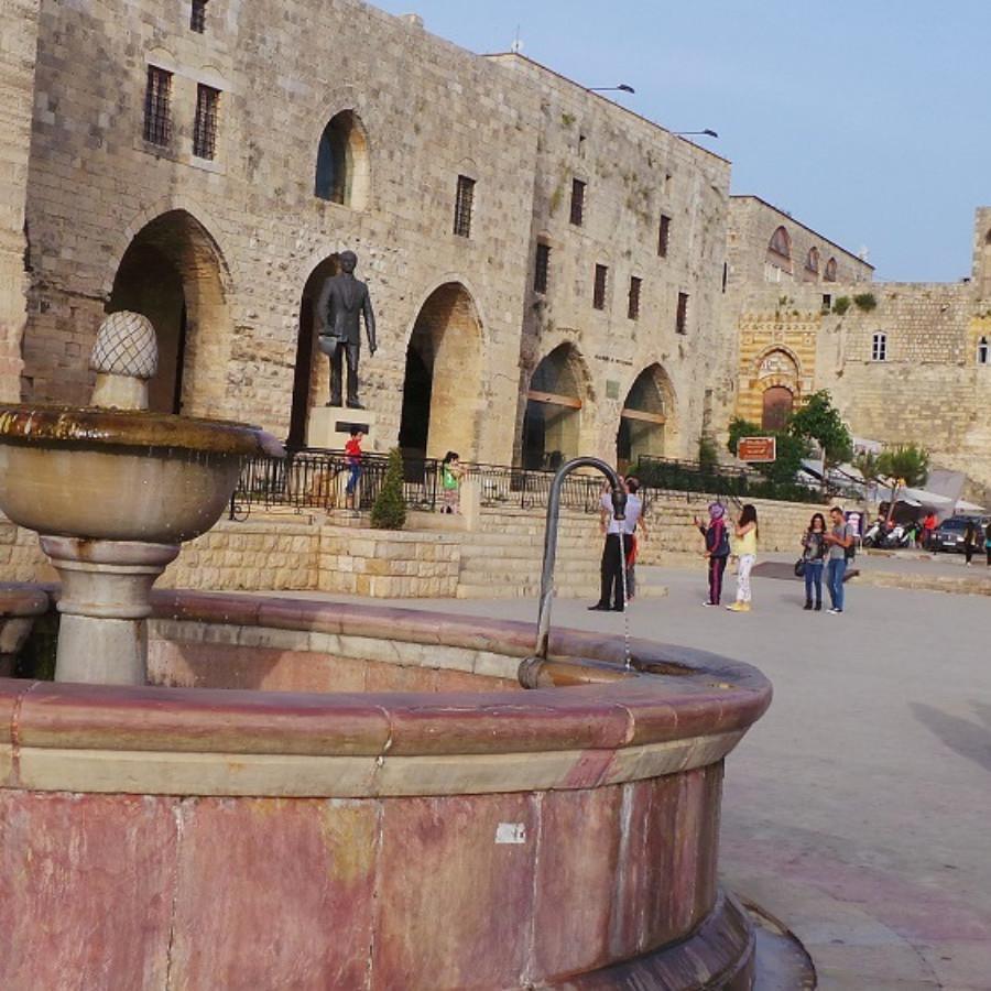 Center of Deir Al Qamar