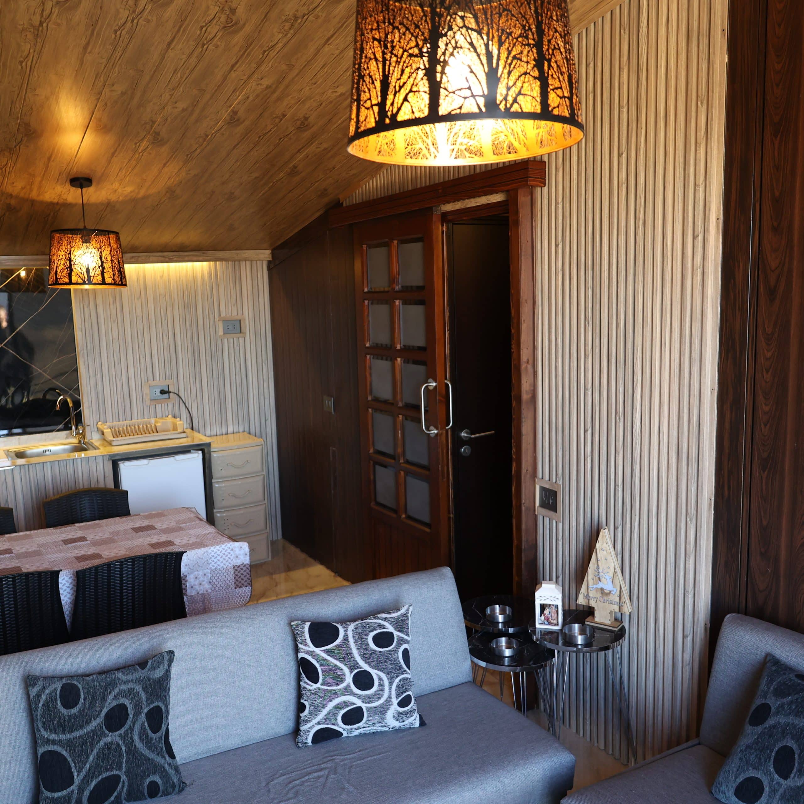 Huts – Faraya