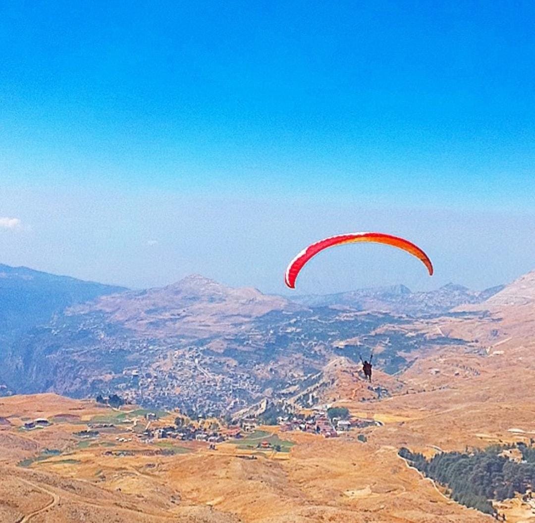 Paragliding Arz