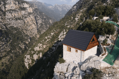 Cabin – Yahchouch