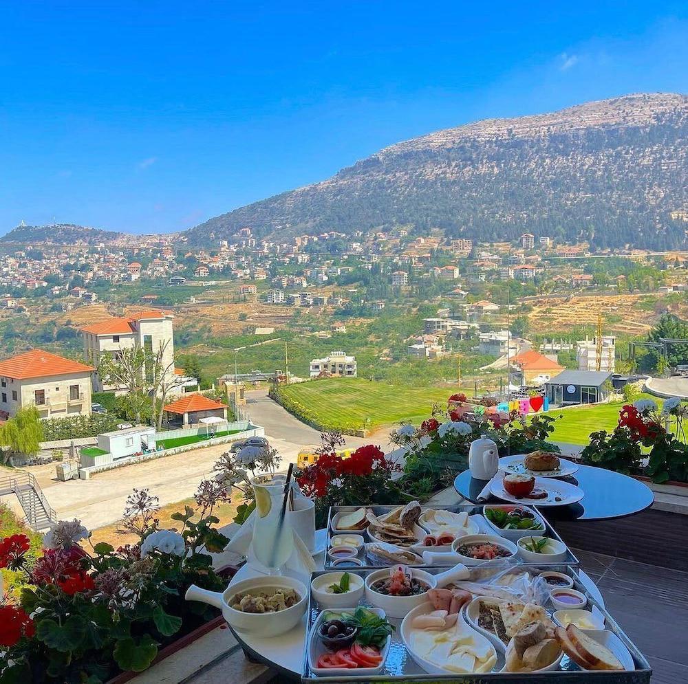 Luxurious Hotel – Ehden