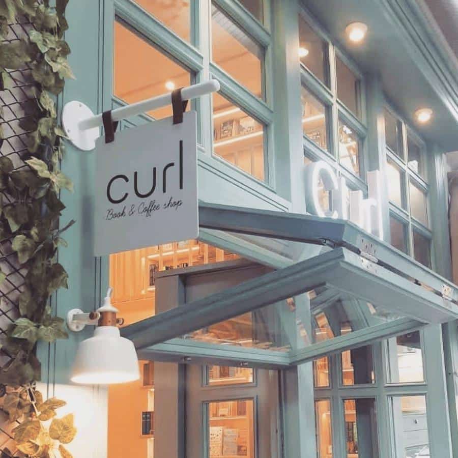 Curl Books & Coffee