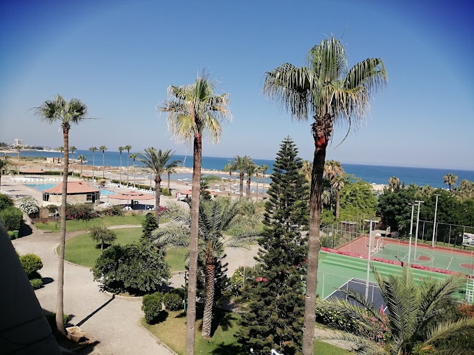 Manara Beach