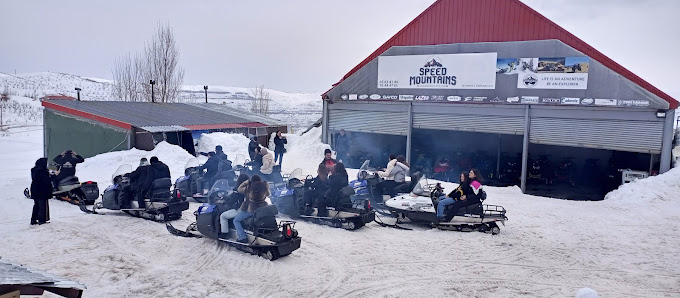 Ski-doo in Akoura