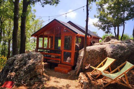 Azul Cabin (on the ground)