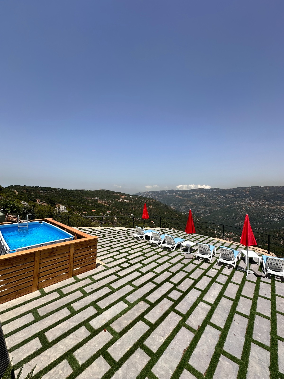 Stone House with Pool – Qornayel, Baabda